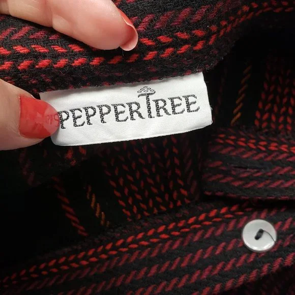 🎁Pepper Tree A-line Skirt Black and Red - Picture 8 of 9